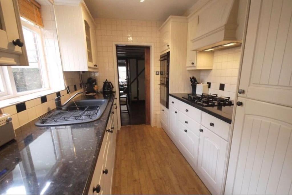 3Bedroom Beautiful Cottage Cheshunt Exteriör bild