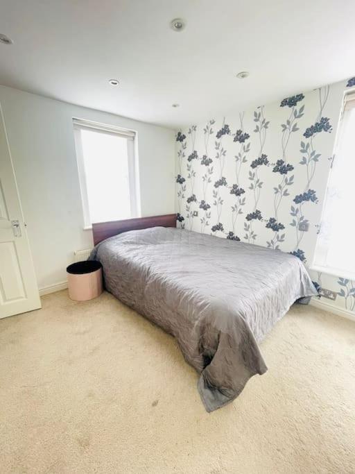 3Bedroom Beautiful Cottage Cheshunt Exteriör bild